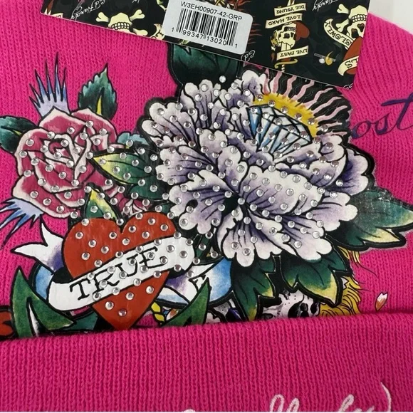 Ed Hardy Set of 2 Gray and Pink Beanie Set Love Kills Slowly NWT - Picture 4 of 6